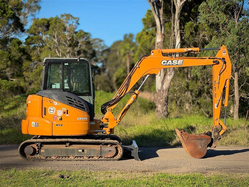 2015 Case CX55B Excavator — Case CX55B model reference image, not the seller’s actual machine